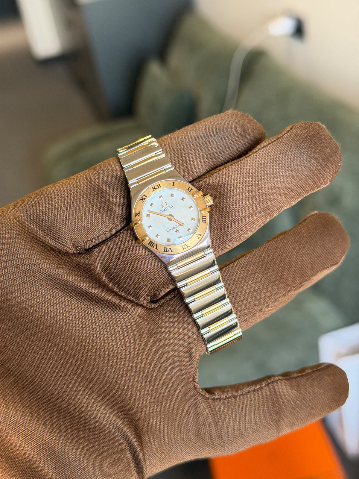 Omega Constellation 23mm Steel/Gold Quartz Ladies 1990’s Mother Of Pearl Dial