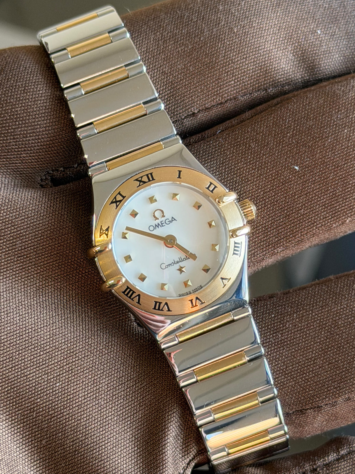 Omega Constellation 23mm Steel/Gold Quartz Ladies 1990’s Mother Of Pearl Dial