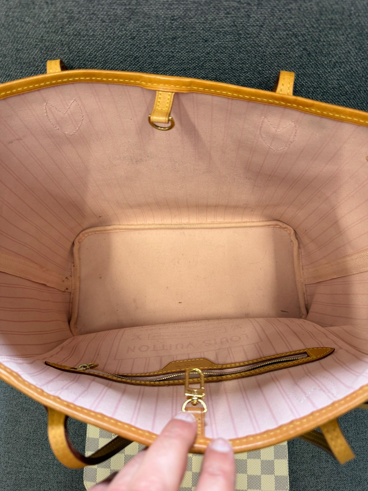 Louis Vuitton Neverfull Damier Azur Tote Bag with Pouch – Like New
