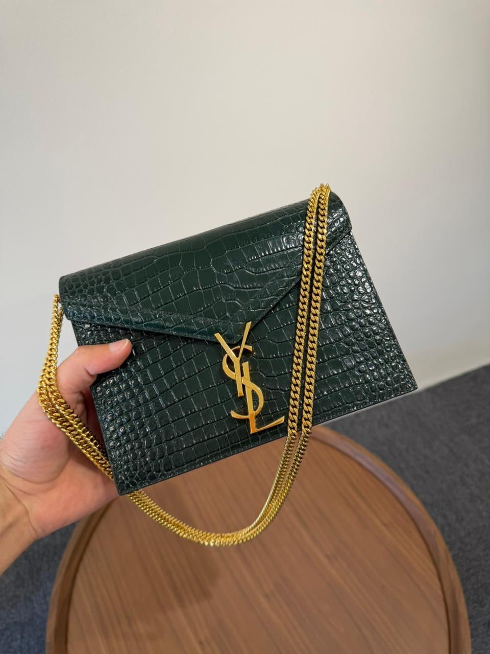 Louis Vuitton OnTheGo MM Monogram Empreinte Leather Noir Tote Bag Women