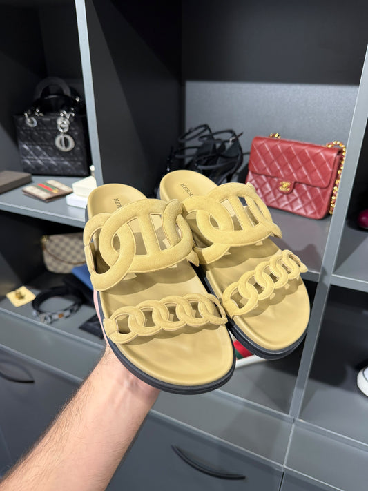 Hermès Beige Sandals – EU Size 39 – Brand New