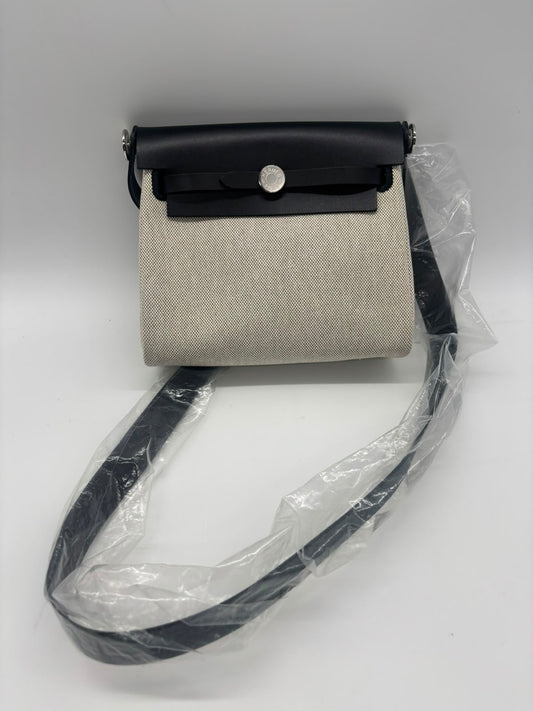 Hermes Herbag Zip 20 
Stamp K 2025
New Full Set With Store Receipt