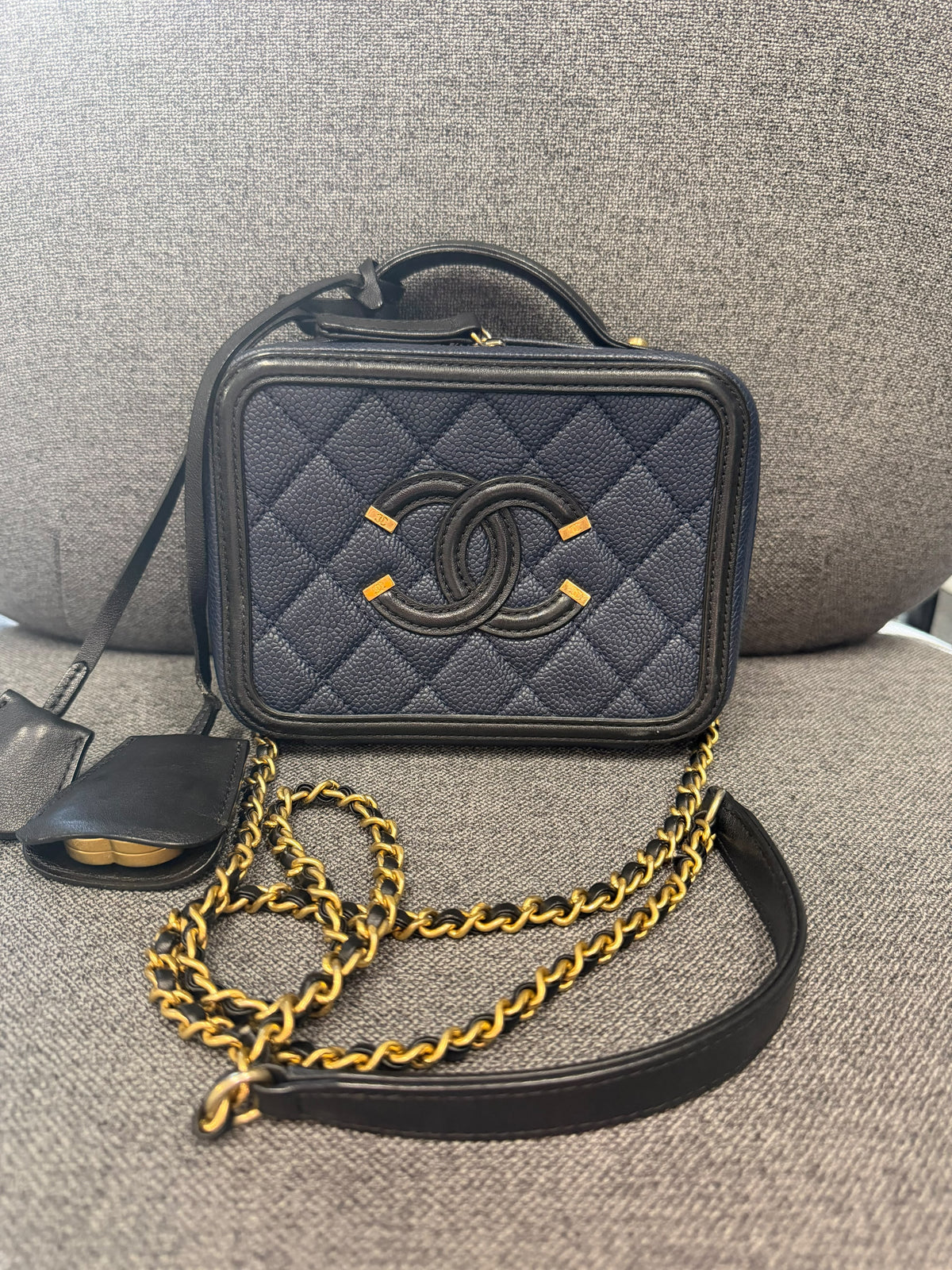 Chanel Vanity Case Crossbody Bag – Pre-Owned