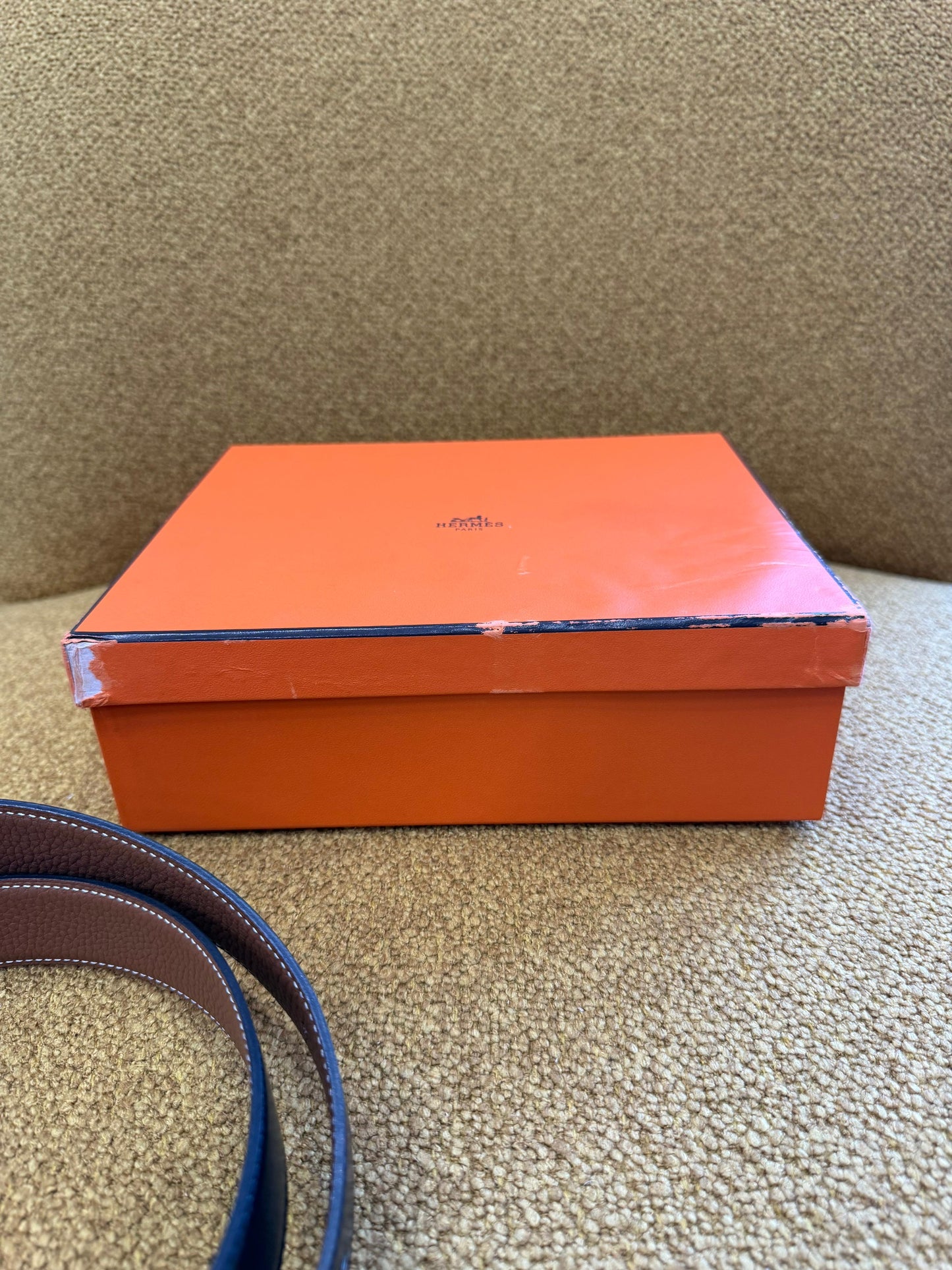 Hermès Hermes Black/Gold Box Calf and Togo Leather Reversible H Au Carre Buckle Belt Golden 85CM