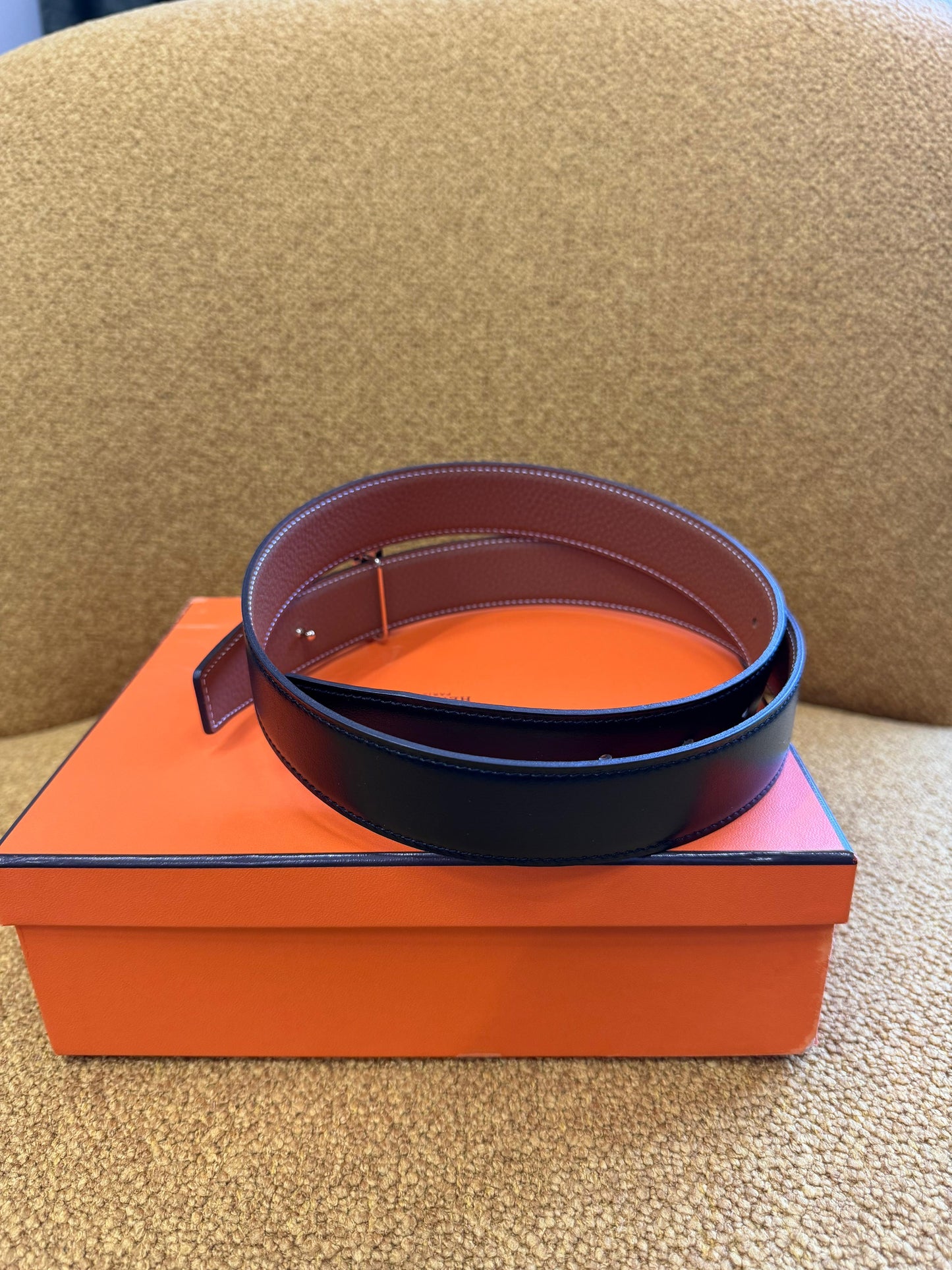 Hermès Hermes Black/Gold Box Calf and Togo Leather Reversible H Au Carre Buckle Belt Golden 85CM
