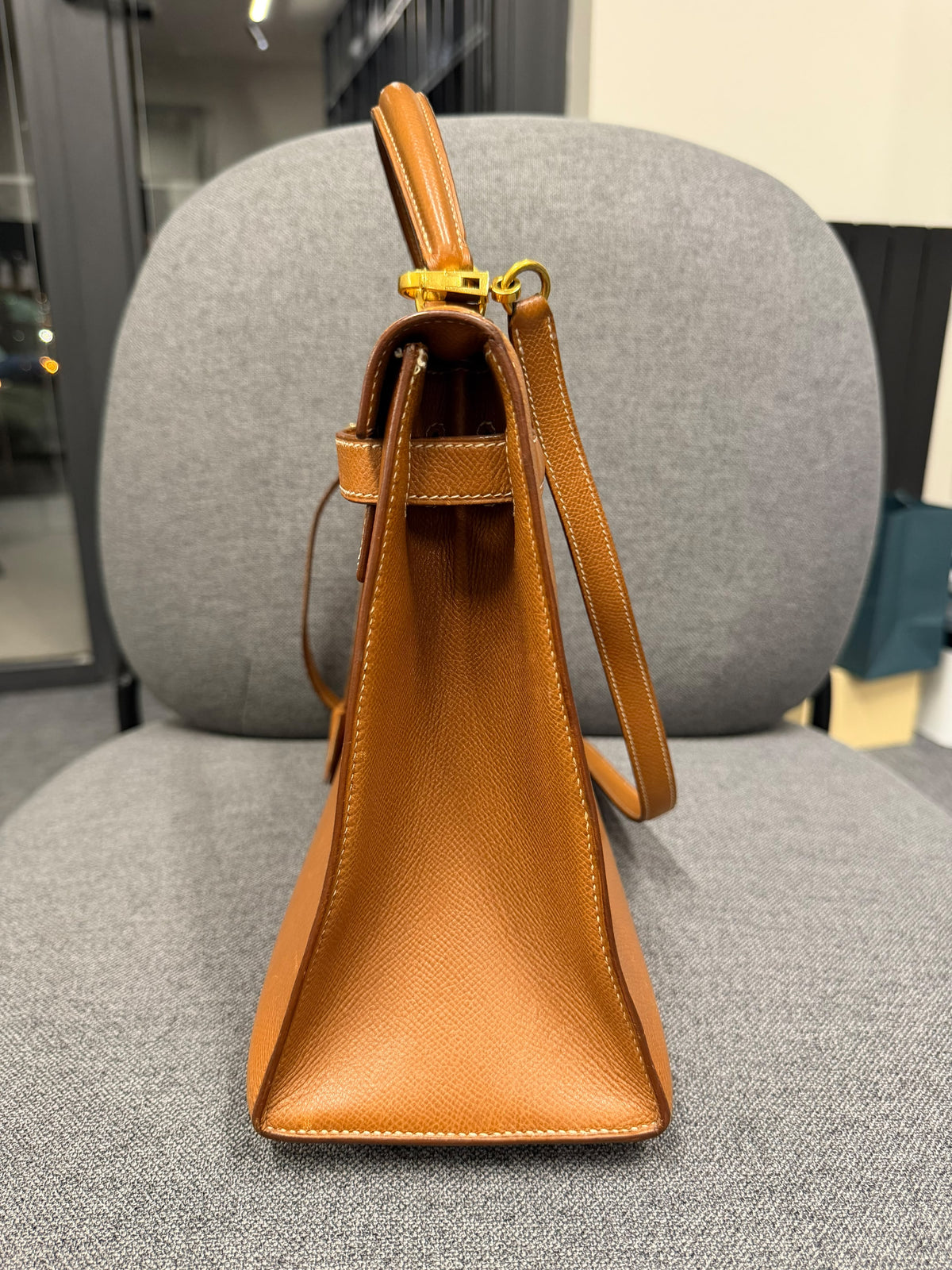Hermes Kelly Sellier 32 Vintage Gold GHW 1992 Year