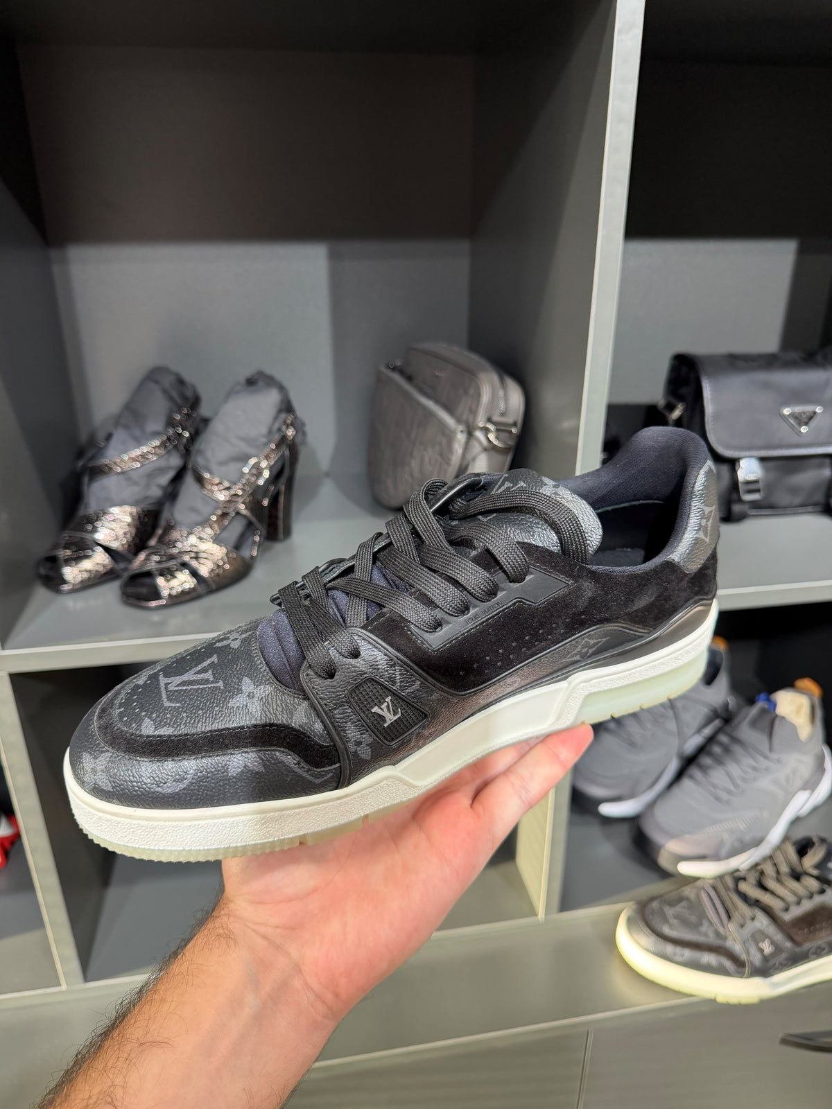 Louis Vuitton LV Trainer Sneaker – Black Monogram. Size Eu 44