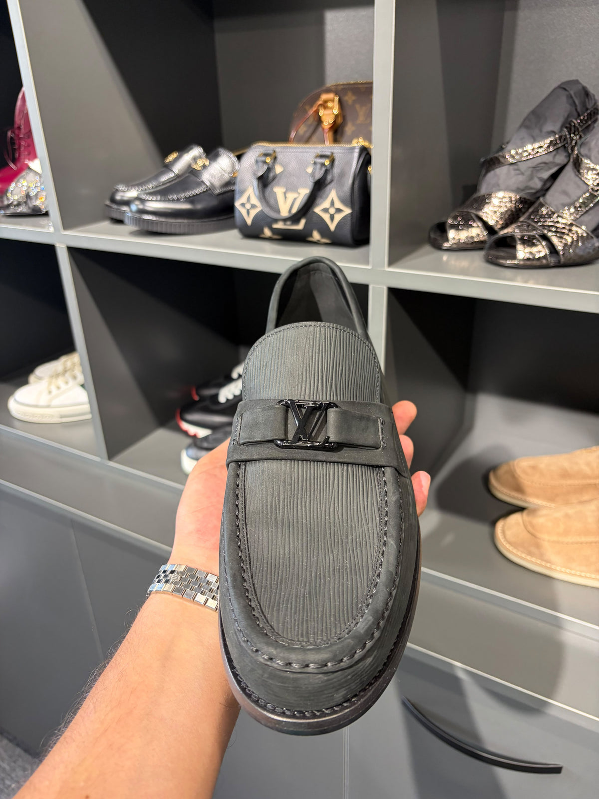 Louis Vuitton LV Logo Black Loafers. Size Eu 43