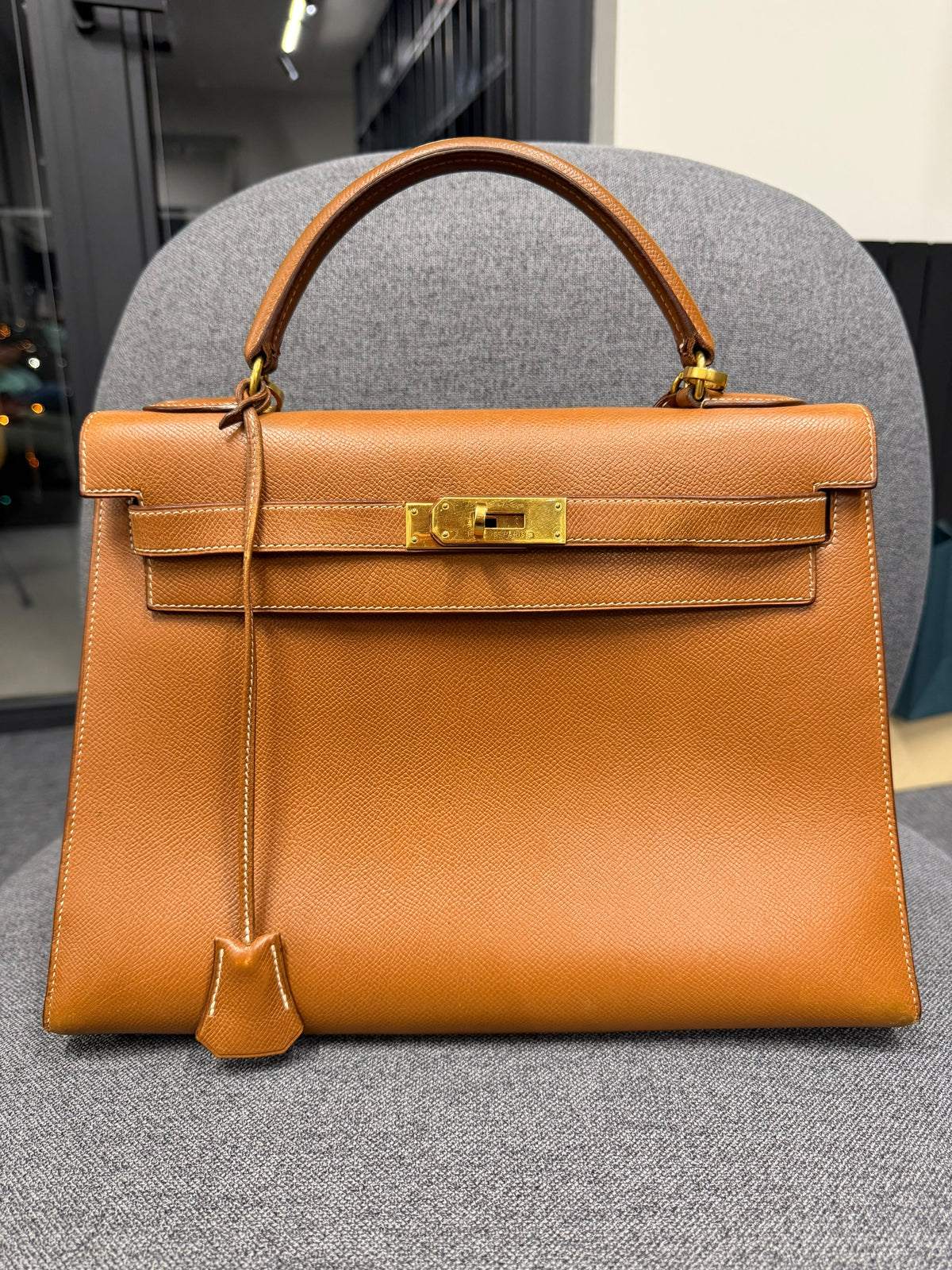 Hermes Kelly Sellier 32 Vintage Gold GHW 1992 Year