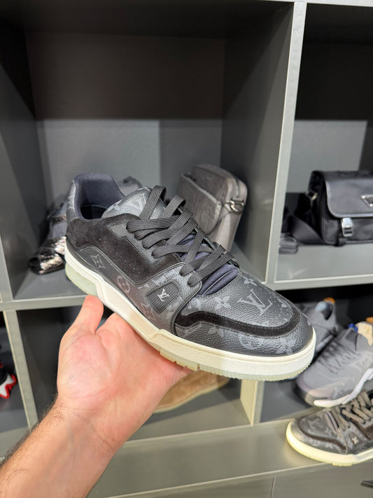 Louis Vuitton LV Trainer Sneaker – Black Monogram. Size Eu 44