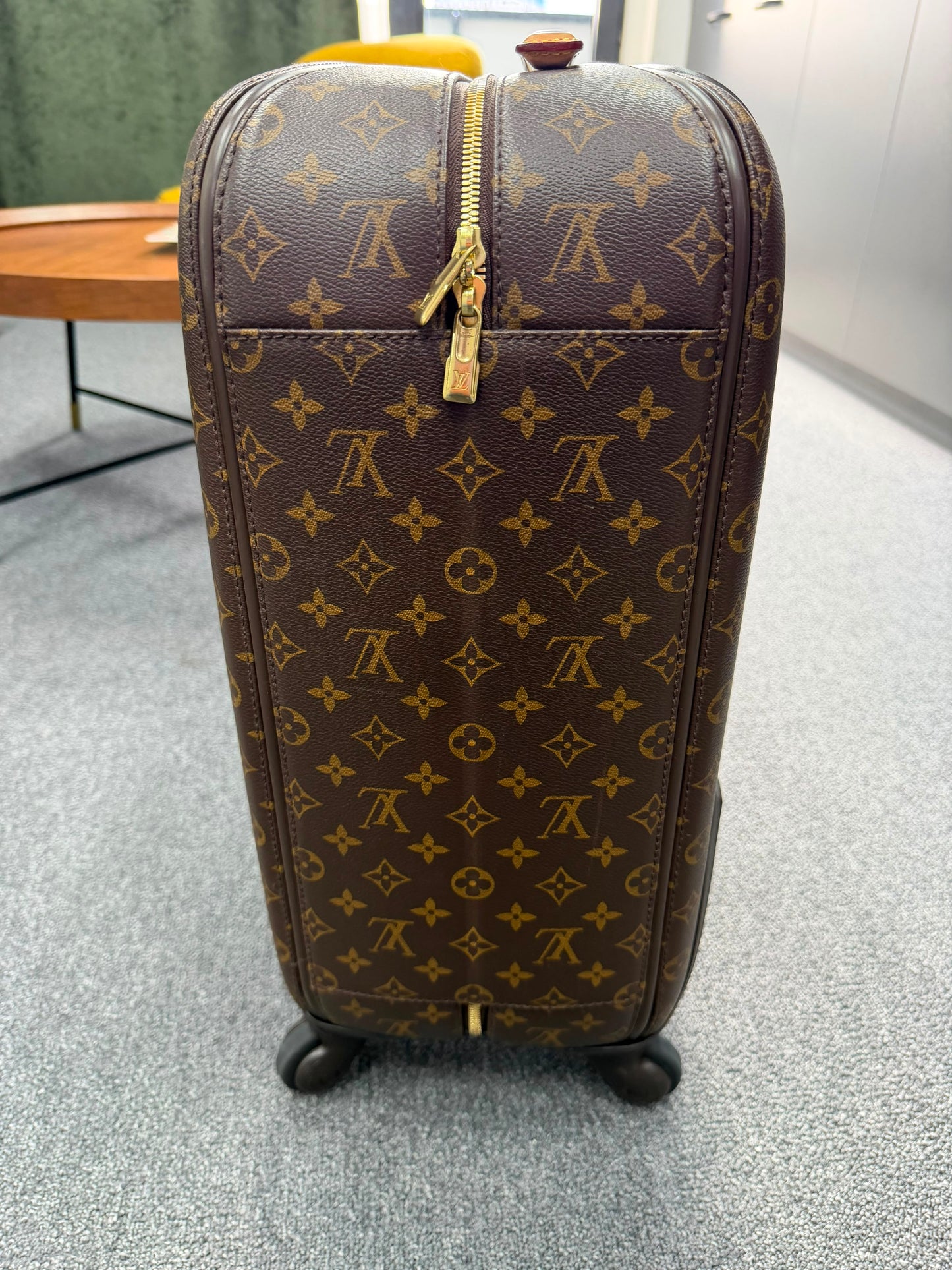 Louis Vuitton Zéphyr 55 Monogram Trolley