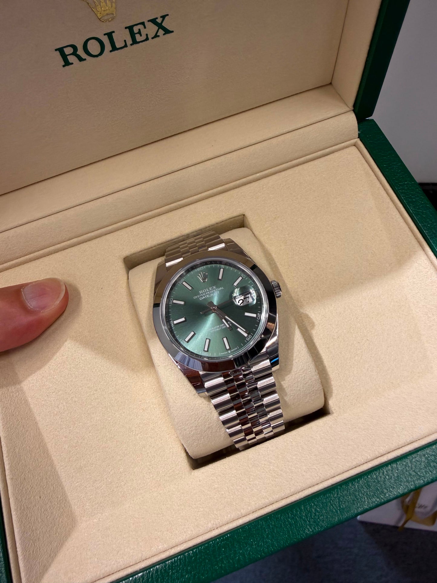 Rolex Datejust 41mm Steel Jubilee Bracelet 2026 New Men’s Automatic 126300 Green Dial