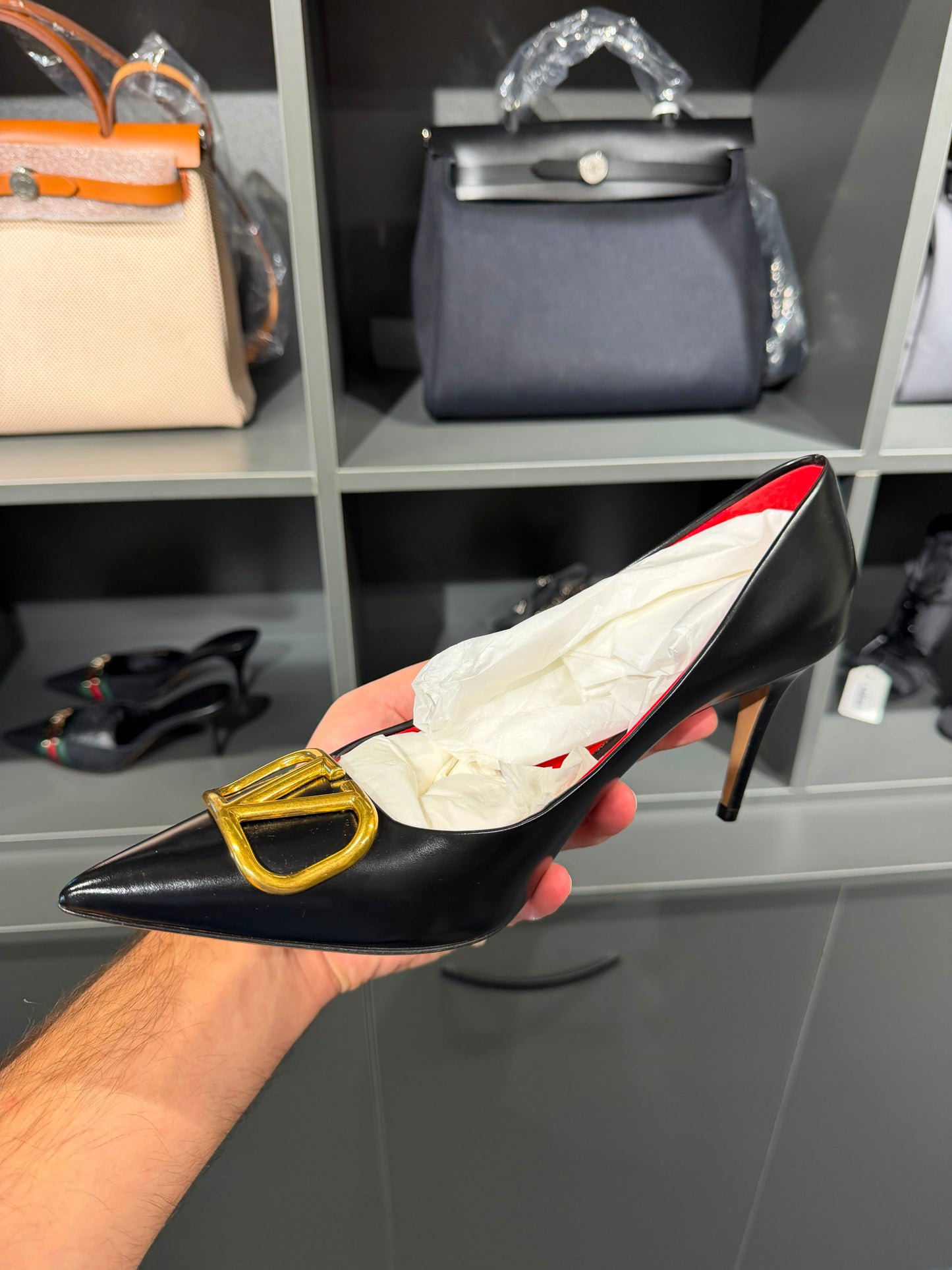 Valentino Garavani VLogo Pumps – EU 42