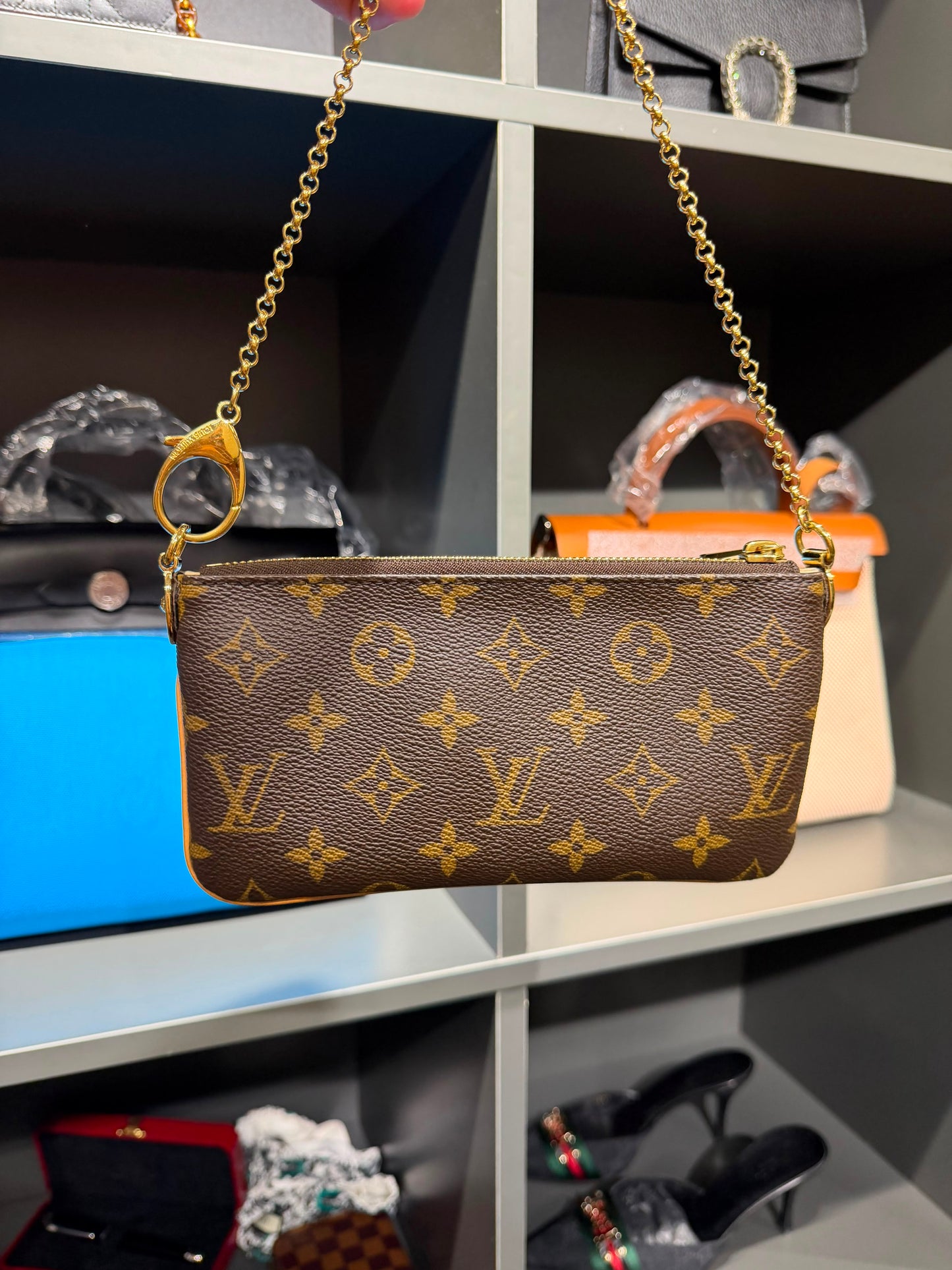 Louis Vuitton Monogram Pochette Handbag – Unused