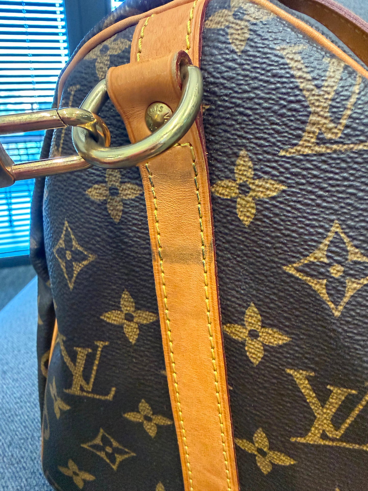 Louis Vuitton Speedy Monogram Canvas 30 Bandouliere
