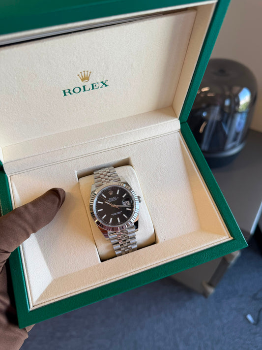Rolex Datejust 41mm Black Dial Jubilee Automatic 05/2026 New 126334